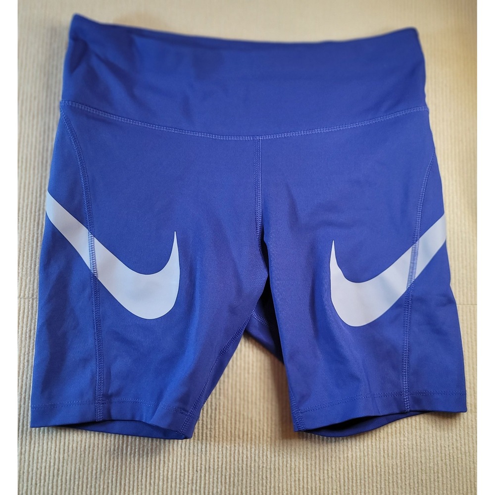 Nike Dri-FIT Women's Brown Biker Shorts Medium Compression Waist 7" Inseam